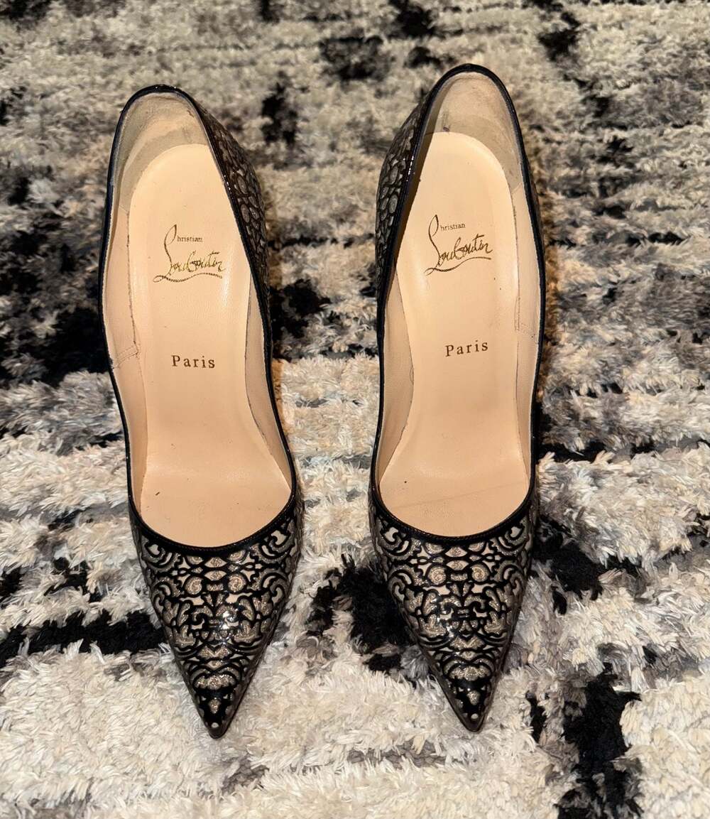 Christian Louboutin So Pretty Black Patent Leather Glitter Pump Shoes 40
